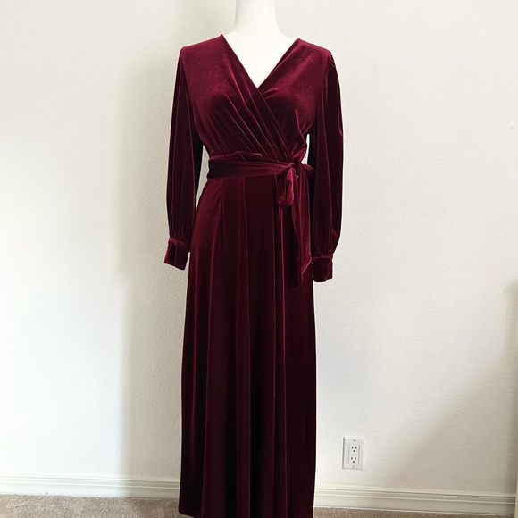 Ivy City Co Dresses & Skirts - Ivy City Co Andie Maxi Dress